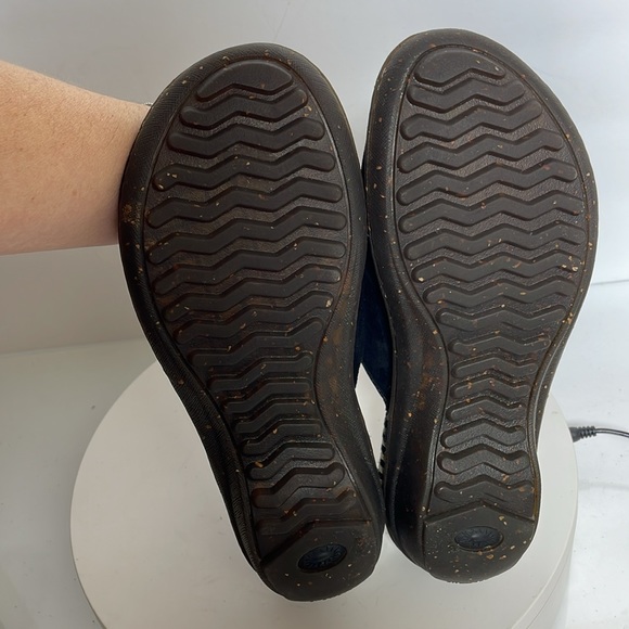 UGG Black Suede Mules with Cream Lining - Picture 10 of 10
